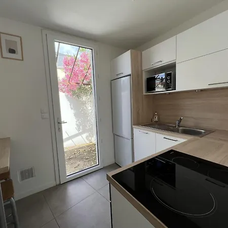 Townhouse In Le Mans Near City Center *