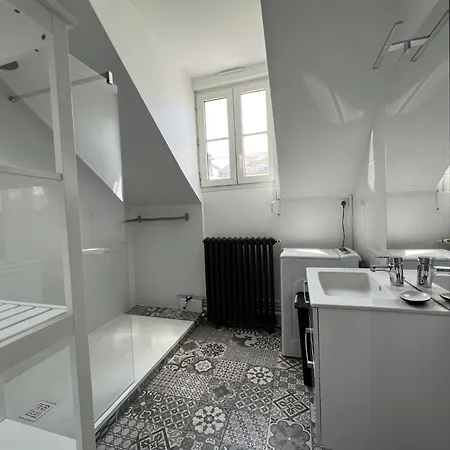 Townhouse In Le Mans Near City Center